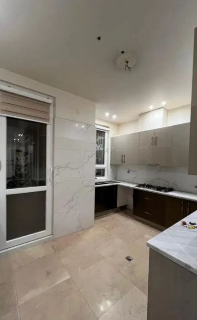 آپارتمان 240 متری سه خوابه در آجودانیه تهران