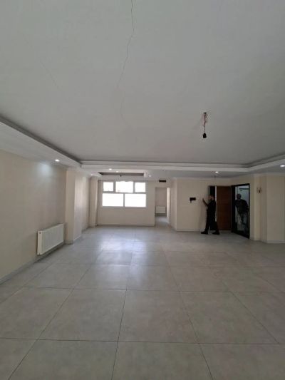 آپارتمان 160 متری سه خوابه در کوی بیمه تهران