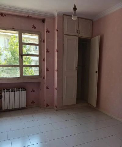 آپارتمان 100 متری دو خوابه در نیاوران تهران