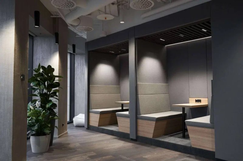 اداری 67 متری دو خوابه در آیت الله کاشانی تهران13610622452