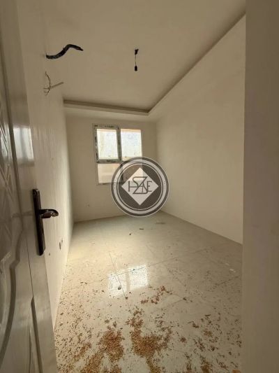 آپارتمان 212 متری پنج خوابه در میدان نماز اسلام شهر