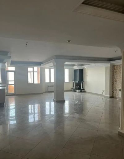 آپارتمان 205 متری سه خوابه در فرمانیه تهران