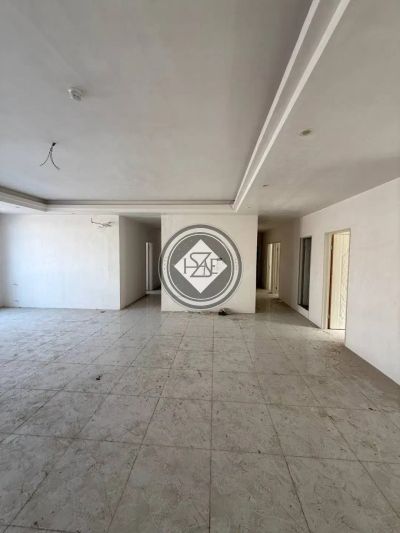 آپارتمان 212 متری پنج خوابه در میدان نماز اسلام شهر