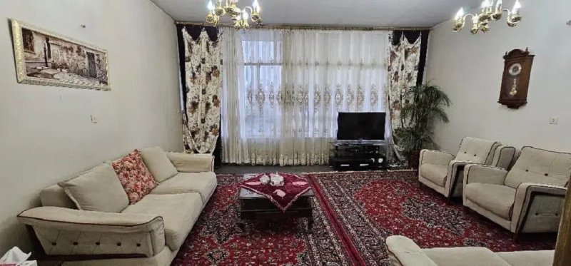 آپارتمان 95 متری یک خوابه در نیروی هوایی تهران13609922439