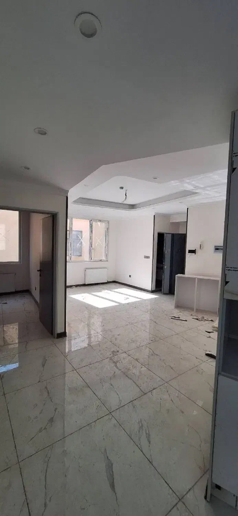 آپارتمان 89 متری دو خوابه در حشمتیه تهران13599222184