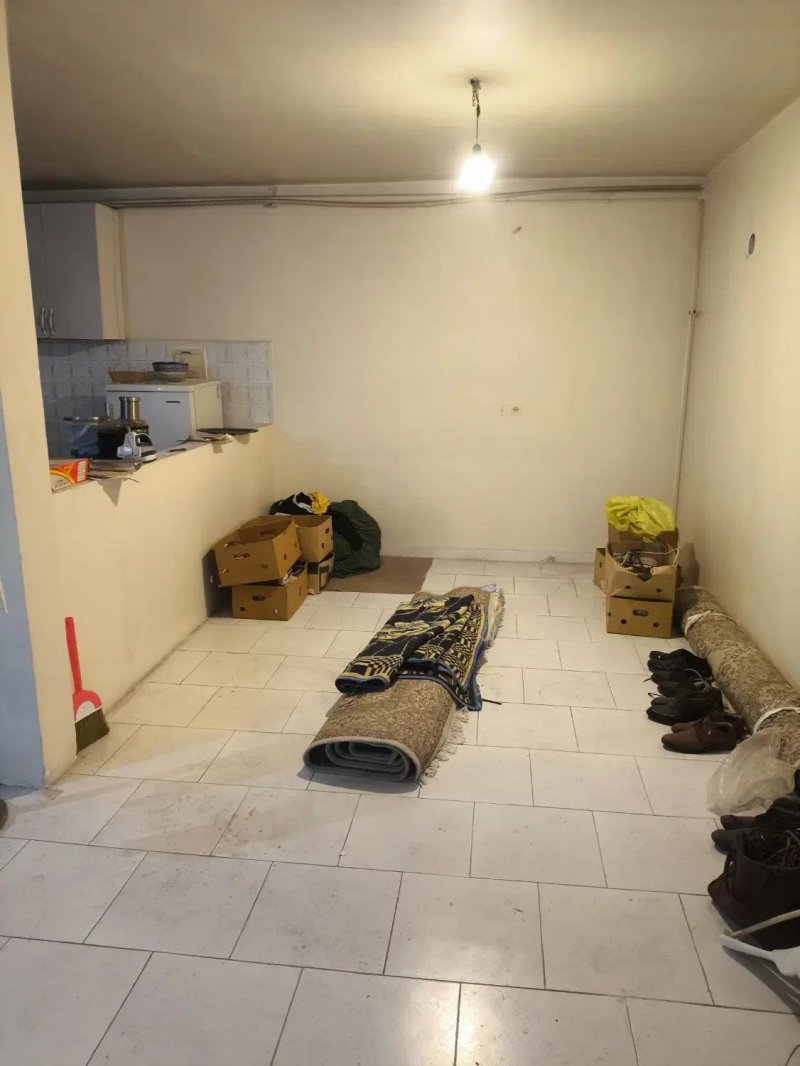 آپارتمان 100 متری دو خوابه در حشمتیه تهران13600022206