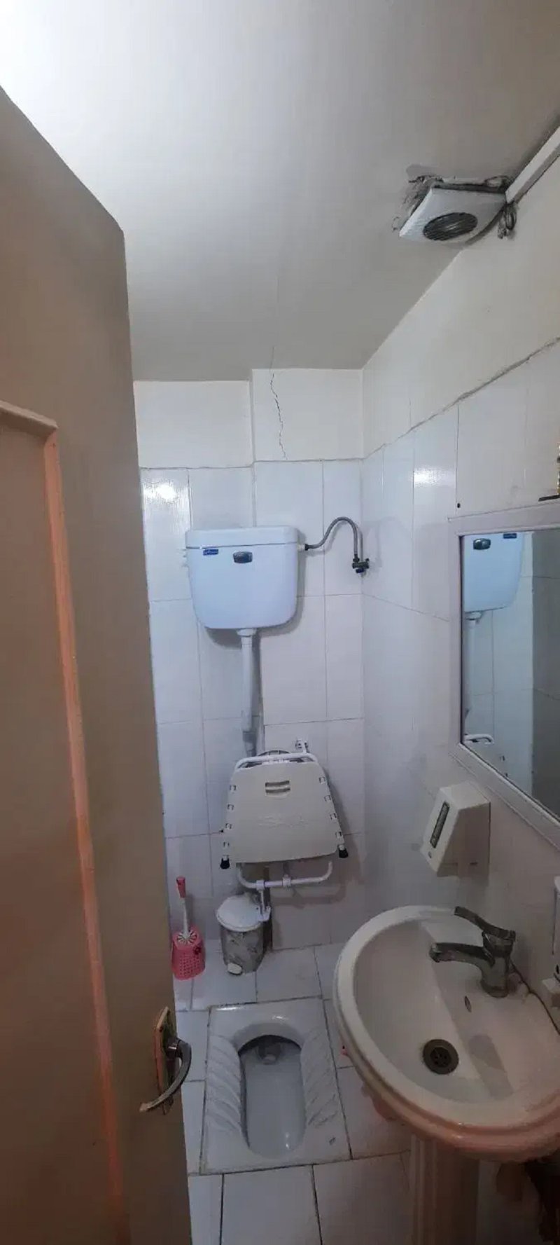 آپارتمان 84 متری دو خوابه در حشمتیه تهران13599022175