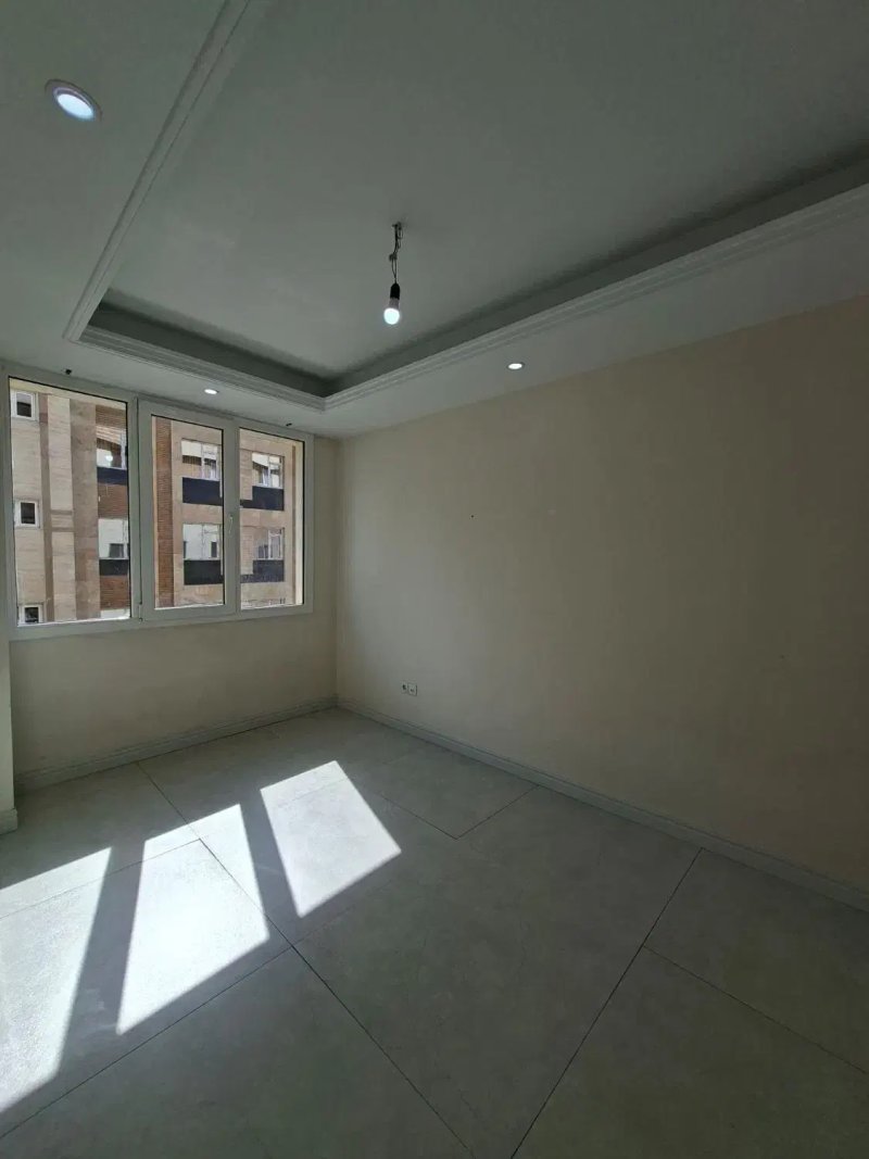 آپارتمان 160 متری سه خوابه در کوی بیمه تهران13608522384