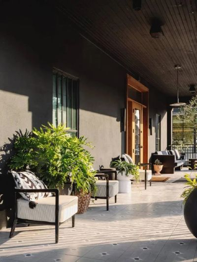 آپارتمان 140 متری سه خوابه در صادقیه تهران