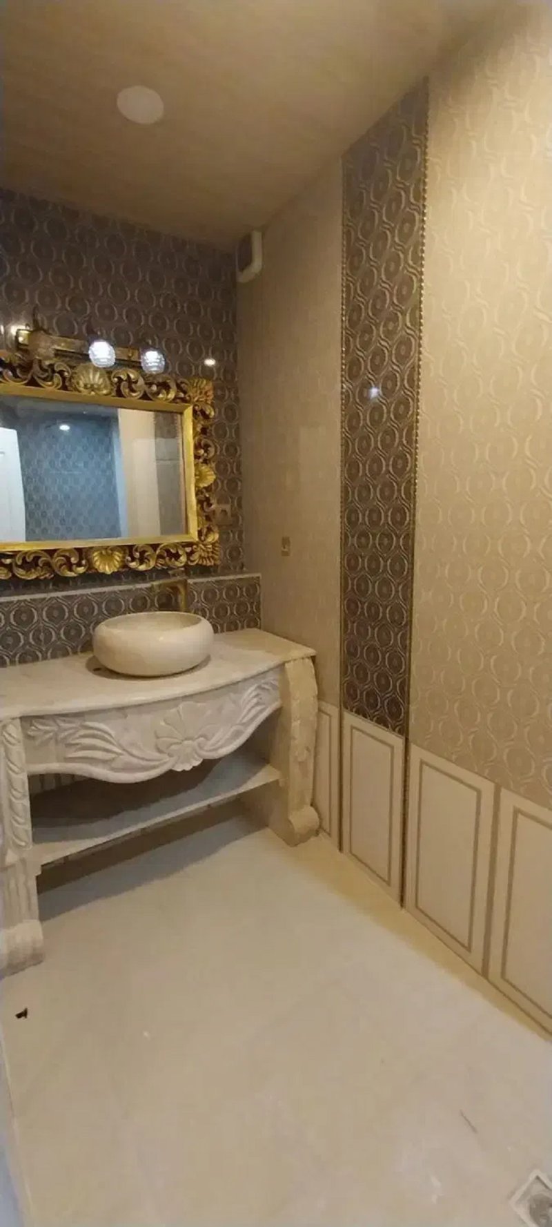 آپارتمان 170 متری سه خوابه در شهرک اکباتان تهران13609022409