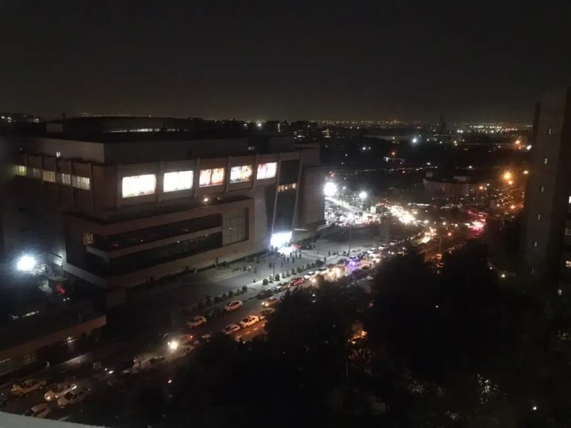 آپارتمان 168 متری سه خوابه در شهرک اکباتان تهران13602822267