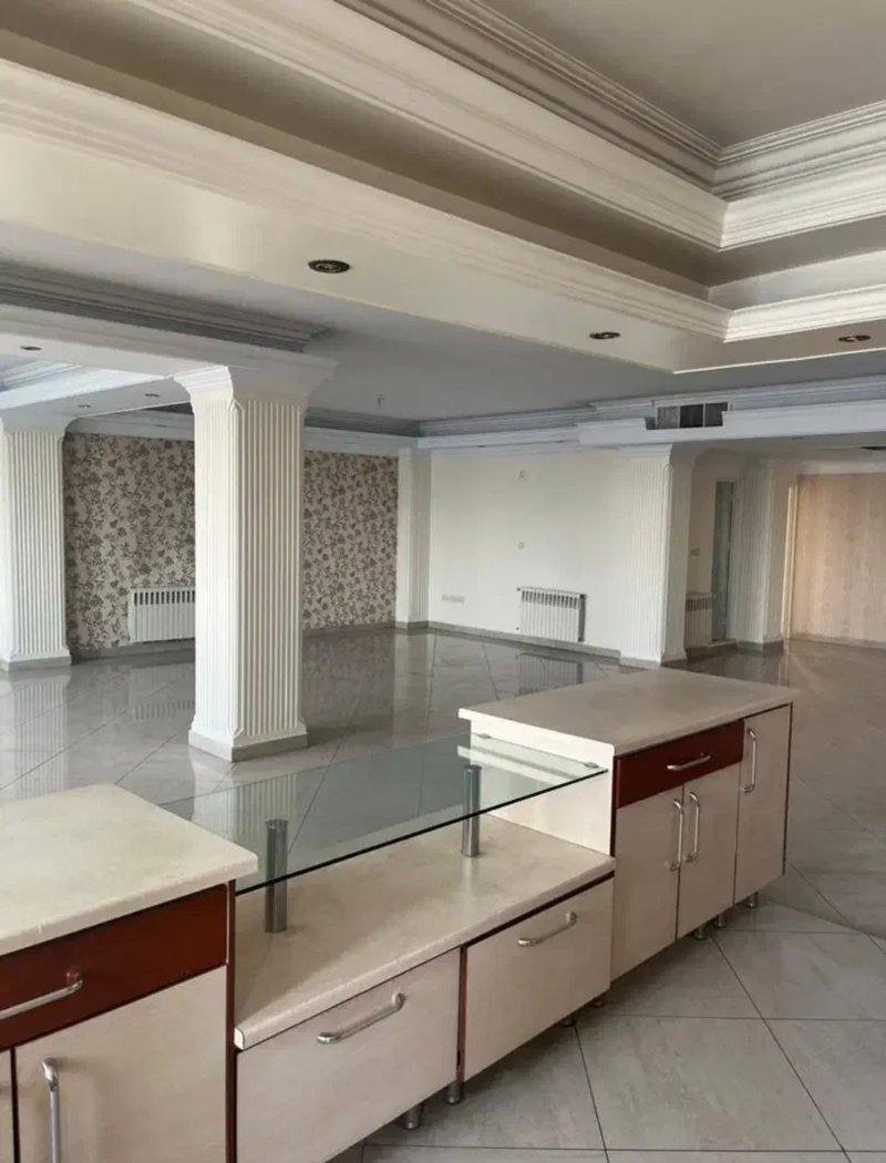 آپارتمان 205 متری سه خوابه در فرمانیه تهران13597122125