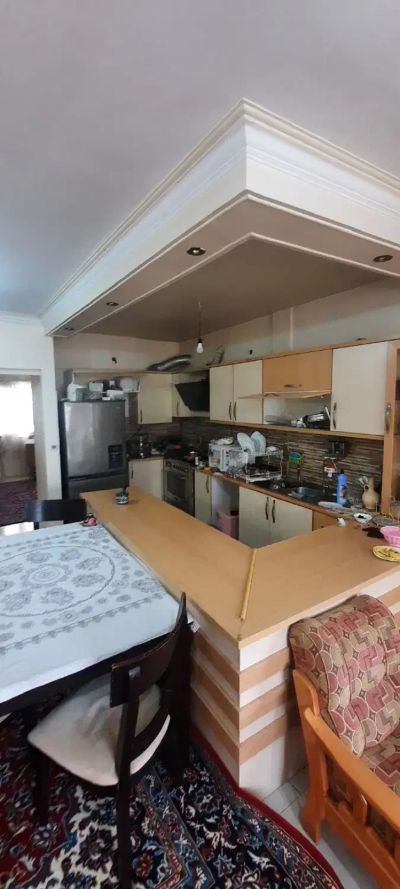 آپارتمان 84 متری دو خوابه در حشمتیه تهران