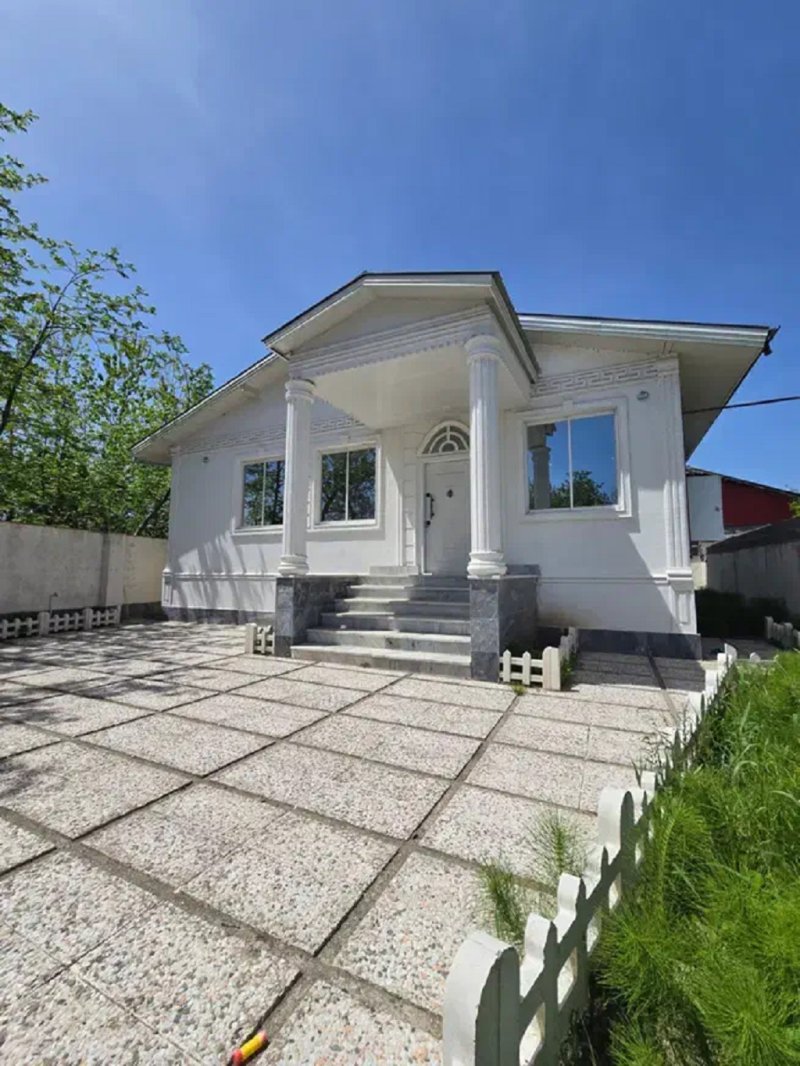 ویلا 270 متری دو خوابه در زیباکنار13603222273