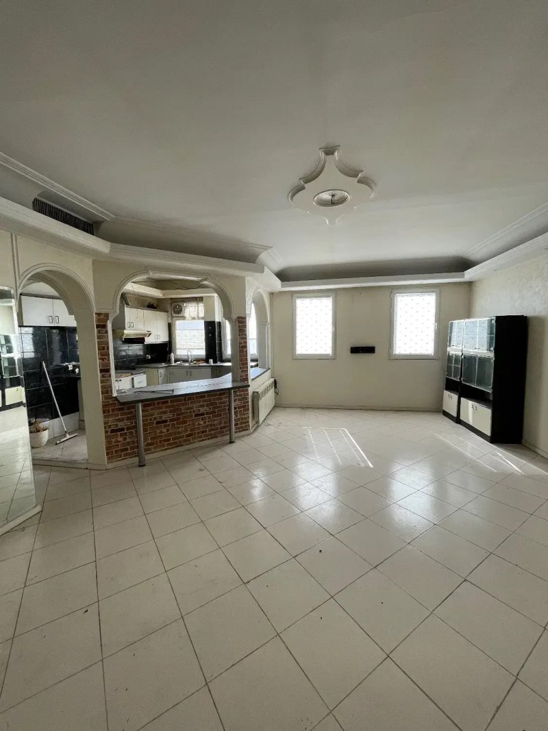 آپارتمان 92 متری دو خوابه در سید خندان تهران13612722486