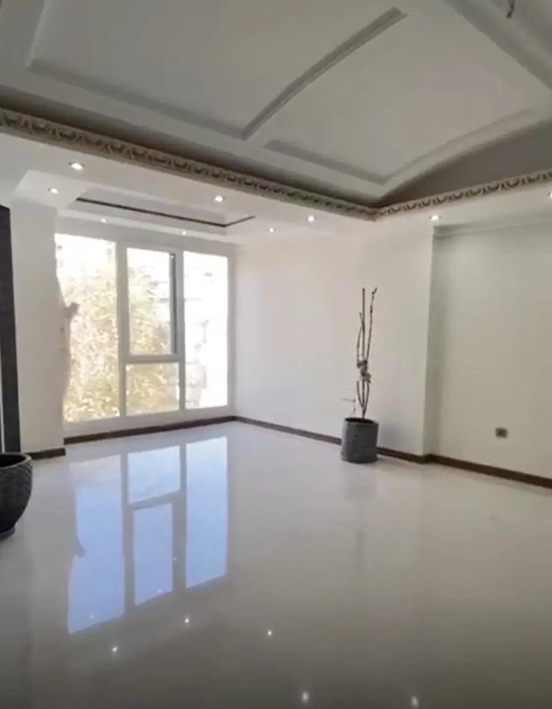 آپارتمان 115 متری دو خوابه در امام زاده حسن تهران13615522527