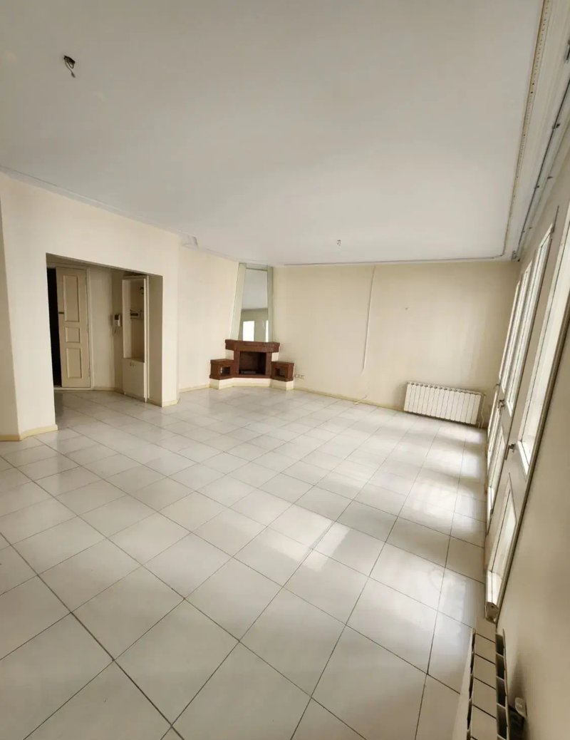 آپارتمان 204 متری سه خوابه در قیطریه تهران13617622555