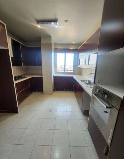 آپارتمان 157 متری سه خوابه در اختیاریه تهران