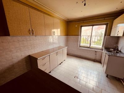 آپارتمان 68 متری یک خوابه در باغمیشه تبریز