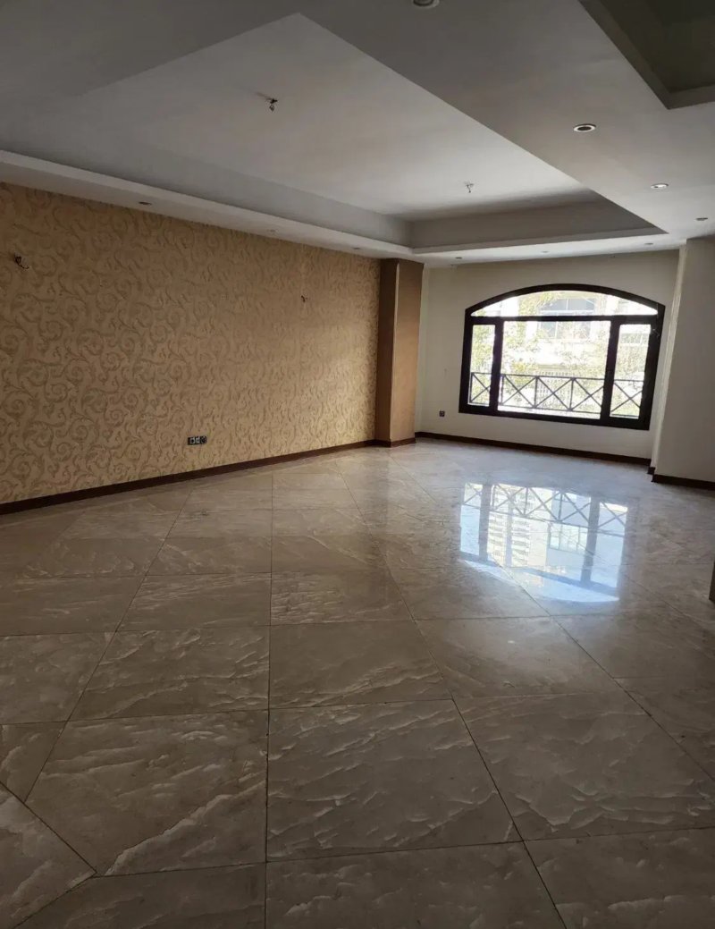 آپارتمان 173 متری سه خوابه در فرمانیه تهران13618522568