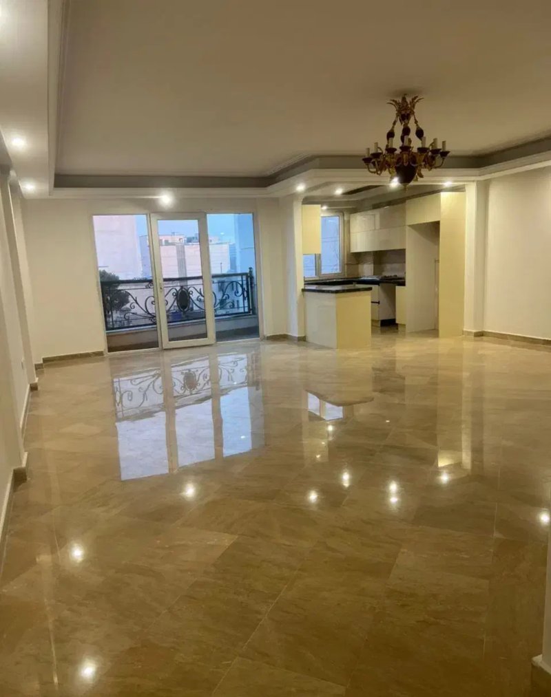 آپارتمان 122 متری دو خوابه در کامرانیه تهران13618622573