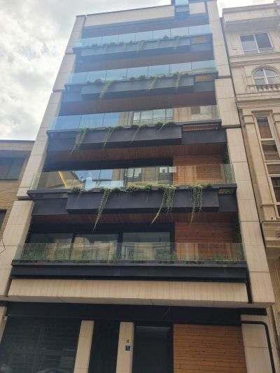 آپارتمان 160 متری سه خوابه در الهیه تهران