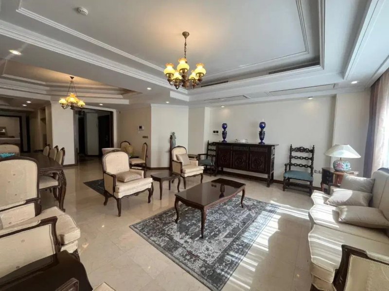 آپارتمان 200 متری سه خوابه در ولنجک تهران13623222706