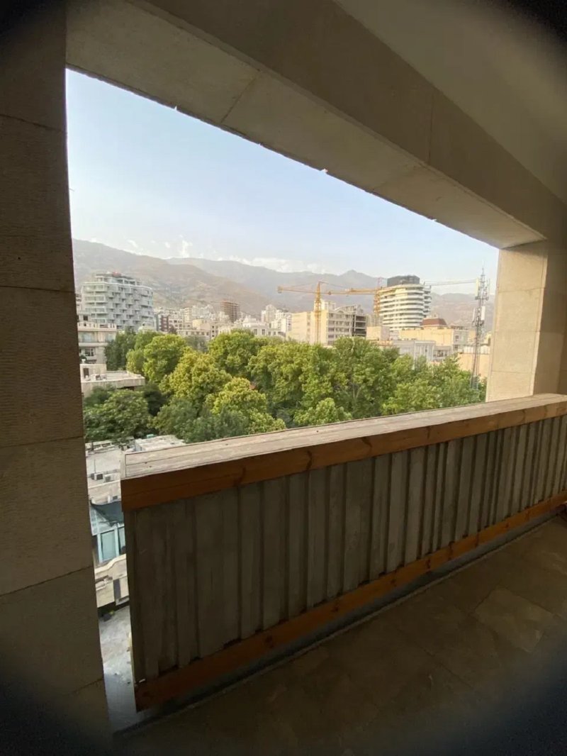 آپارتمان 400 متری چهارخوابه در زعفرانیه تهران13623022701