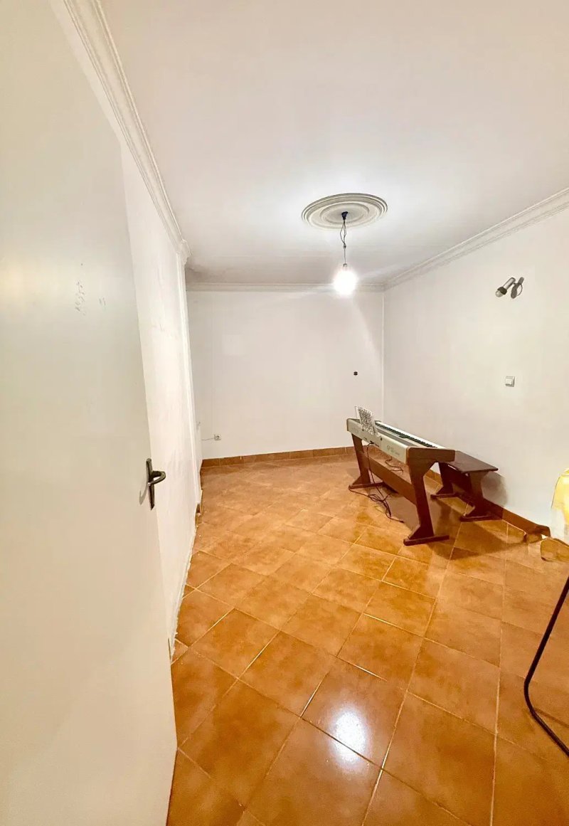 آپارتمان 98 متری دو خوابه در اسکندری تهران13625022777