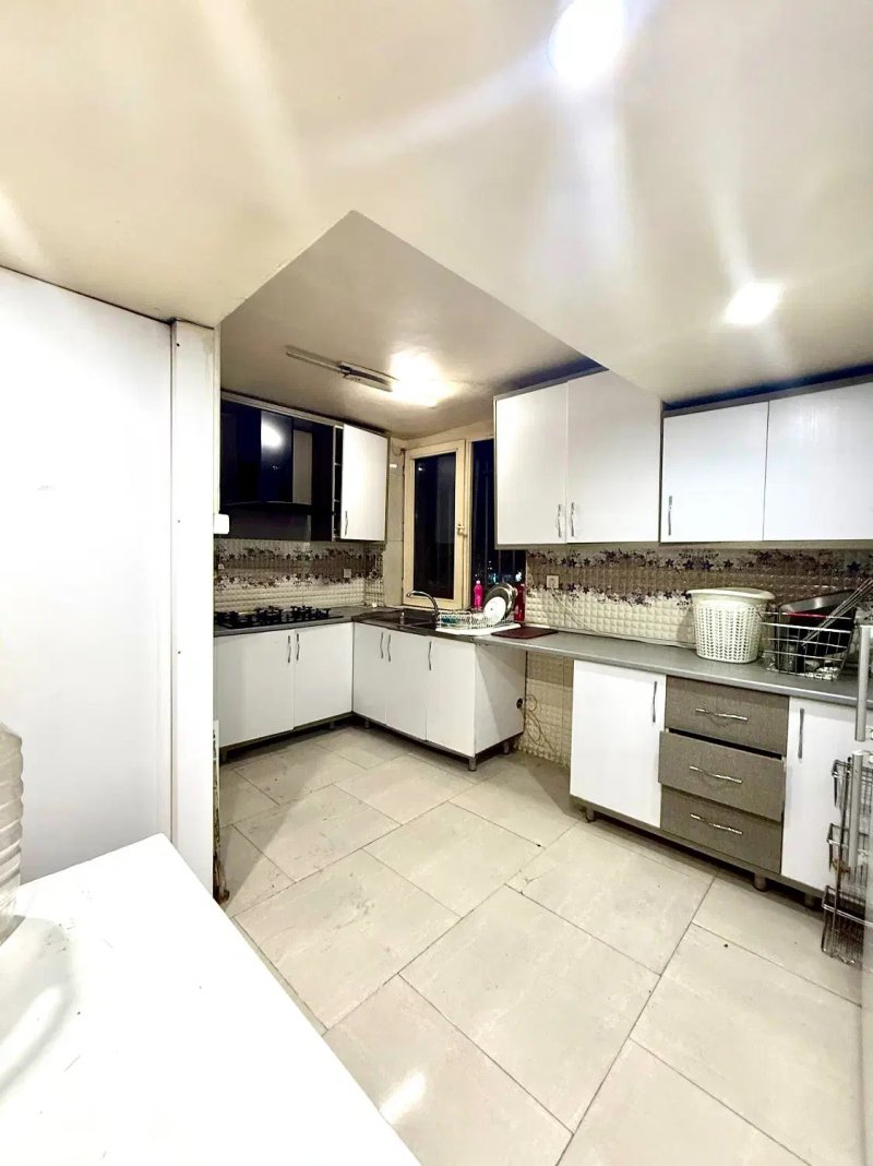 آپارتمان 98 متری دو خوابه در اسکندری تهران13625022775