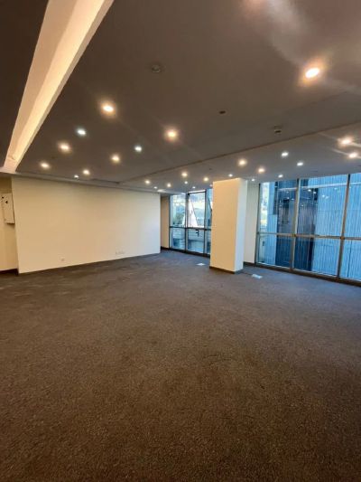 اداری 400 متری در زعفرانیه تهران