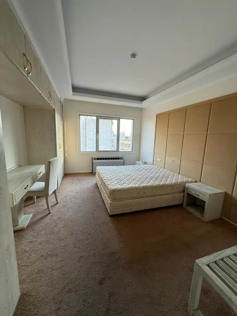 آپارتمان 190 متری سه خوابه در زعفرانیه تهران13623822736