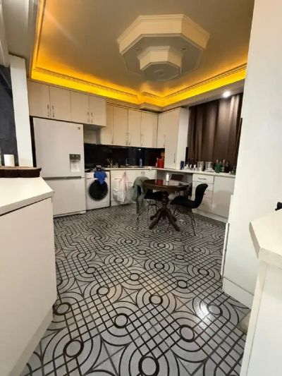 آپارتمان 150 متری دو خوابه در ولنجک تهران