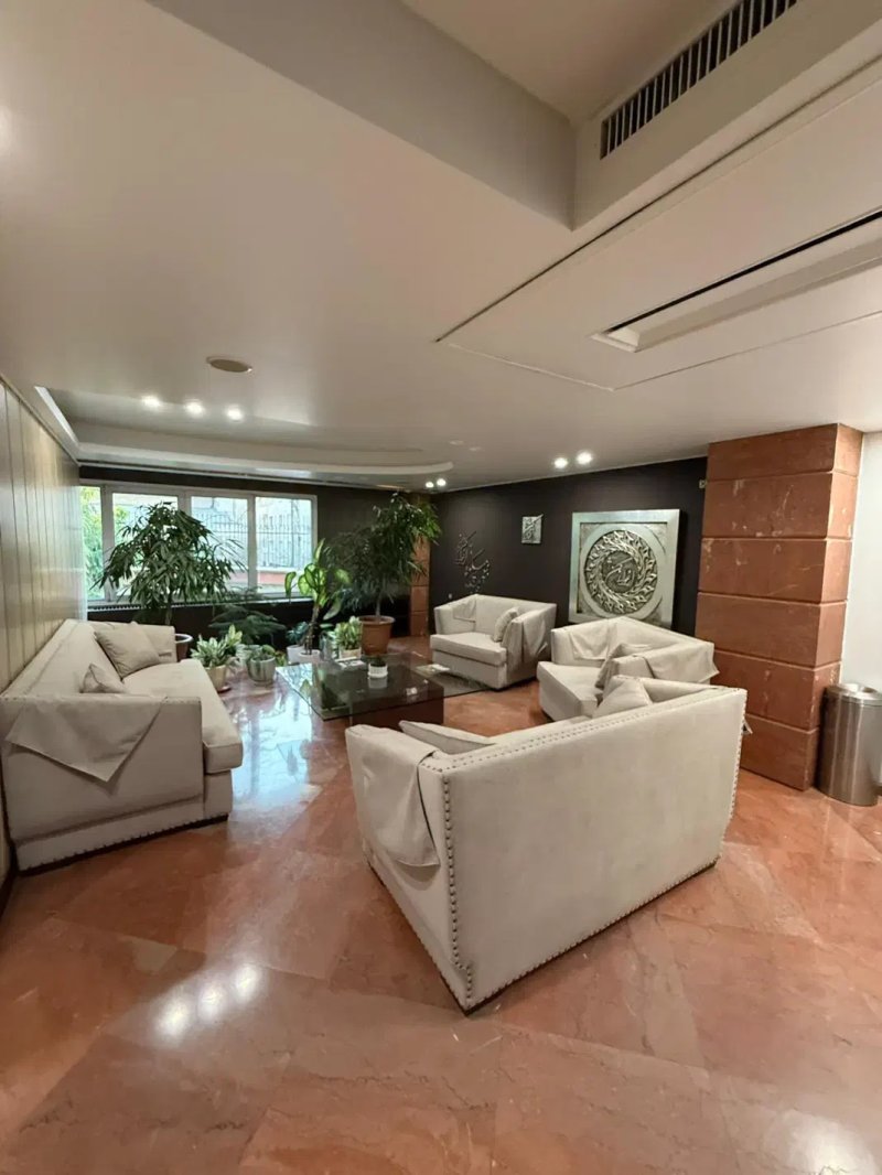 آپارتمان 190 متری سه خوابه در زعفرانیه تهران13623822733