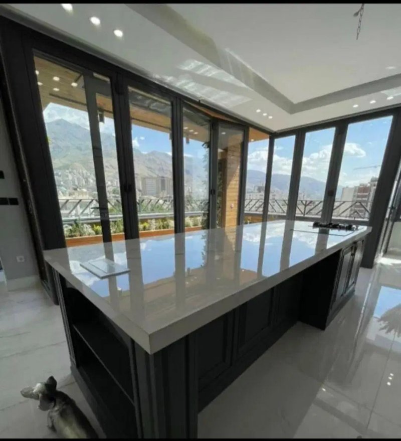 آپارتمان 300 متری سه خوابه در صاحبقرانیه تهران13626522811