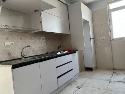 اداری 96 متری دو خوابه در منیریه تهران