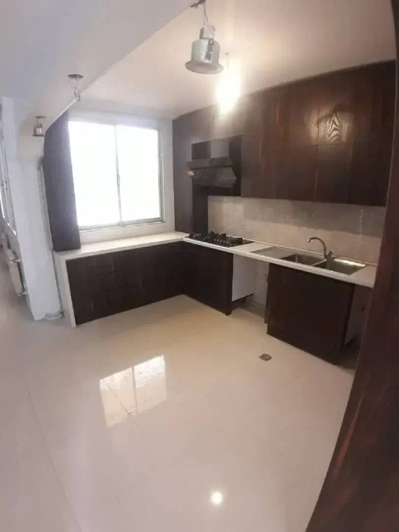 آپارتمان 120 متری دو خوابه در جردن تهران13628922850