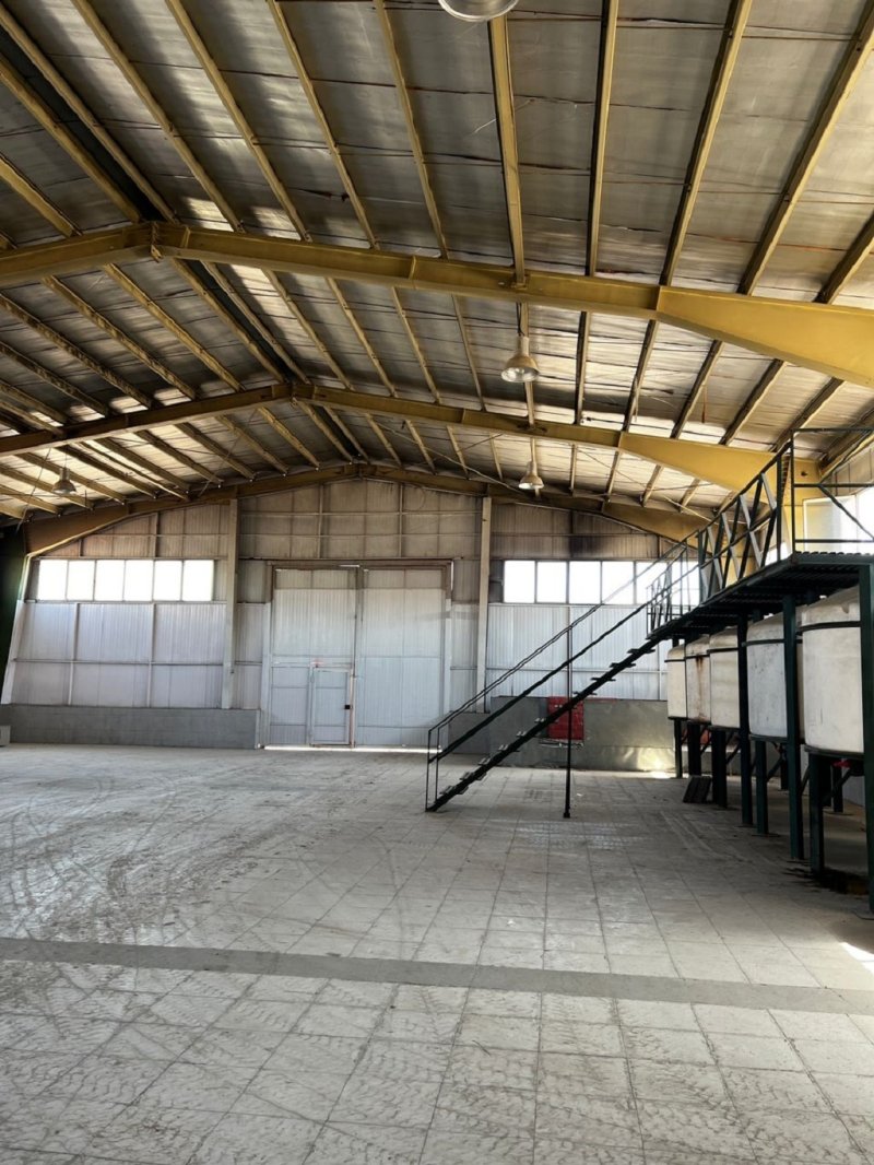 کارگاه 5000 متری در سعید آباد تبریز13622322676