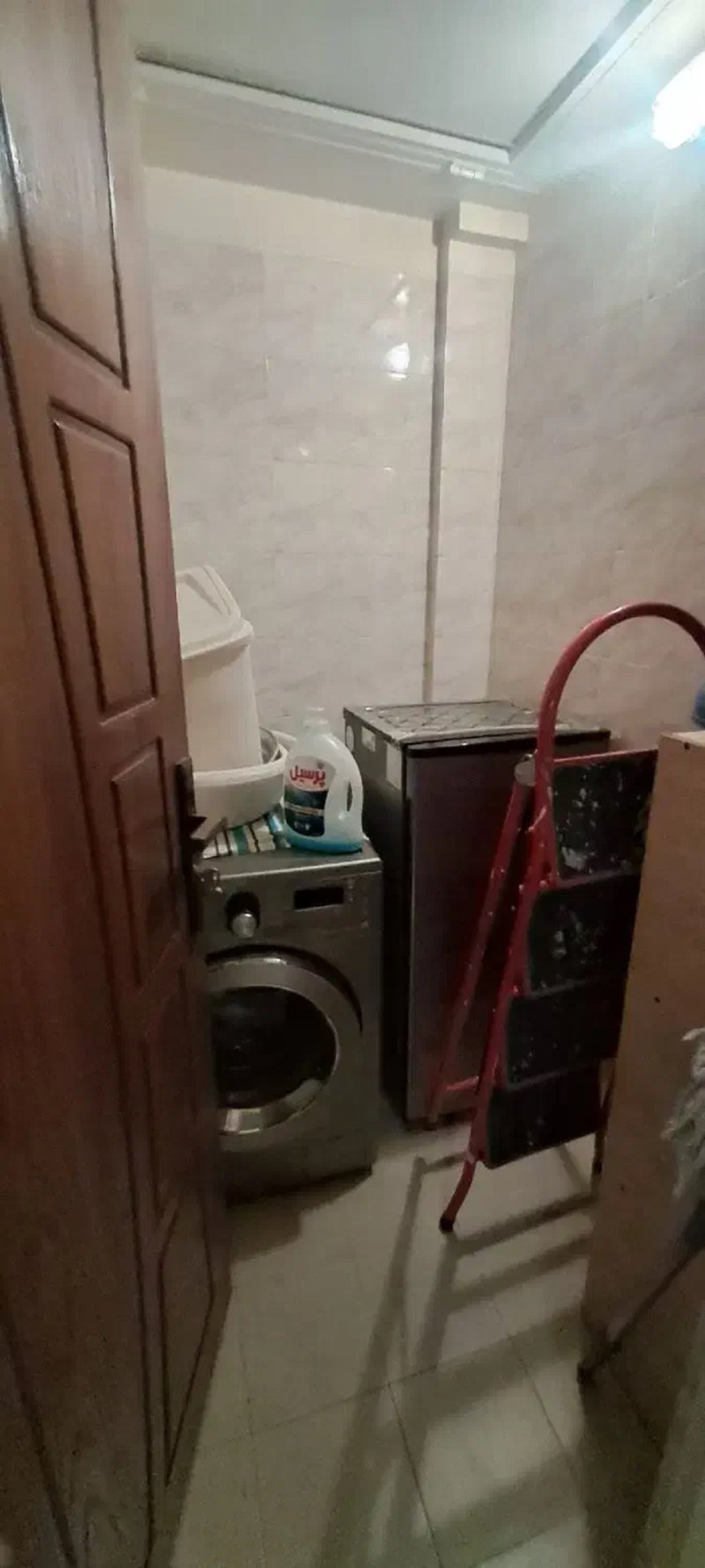 آپارتمان 160 متری سه خوابه در اندرزگو تهران13626222803