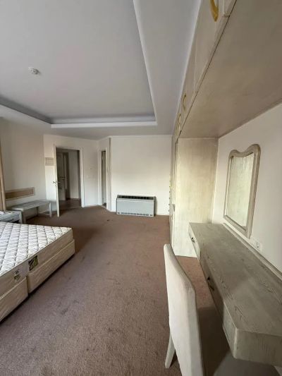 آپارتمان 190 متری سه خوابه در زعفرانیه تهران