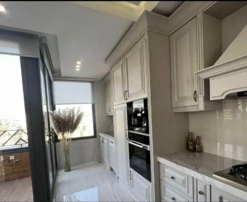 آپارتمان 300 متری سه خوابه در صاحبقرانیه تهران13626522810