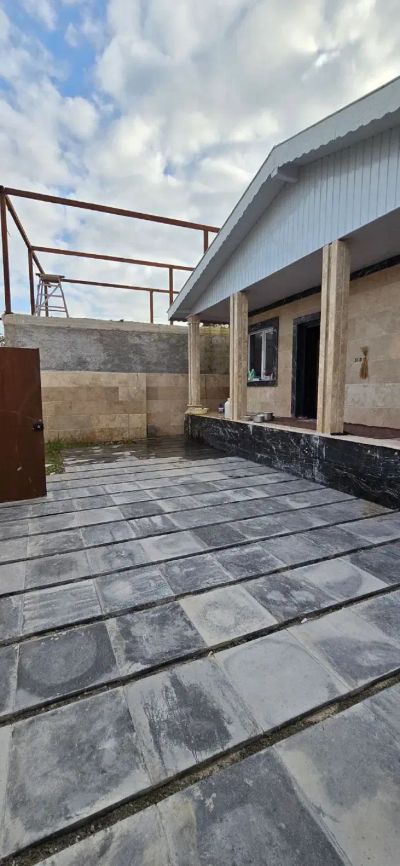 ویلا 200 متری دو خوابه در زیباکنار