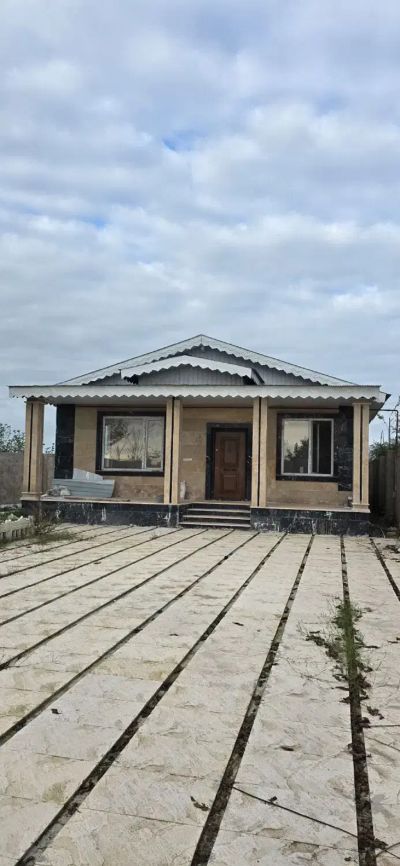 ویلا 200 متری دو خوابه در زیباکنار