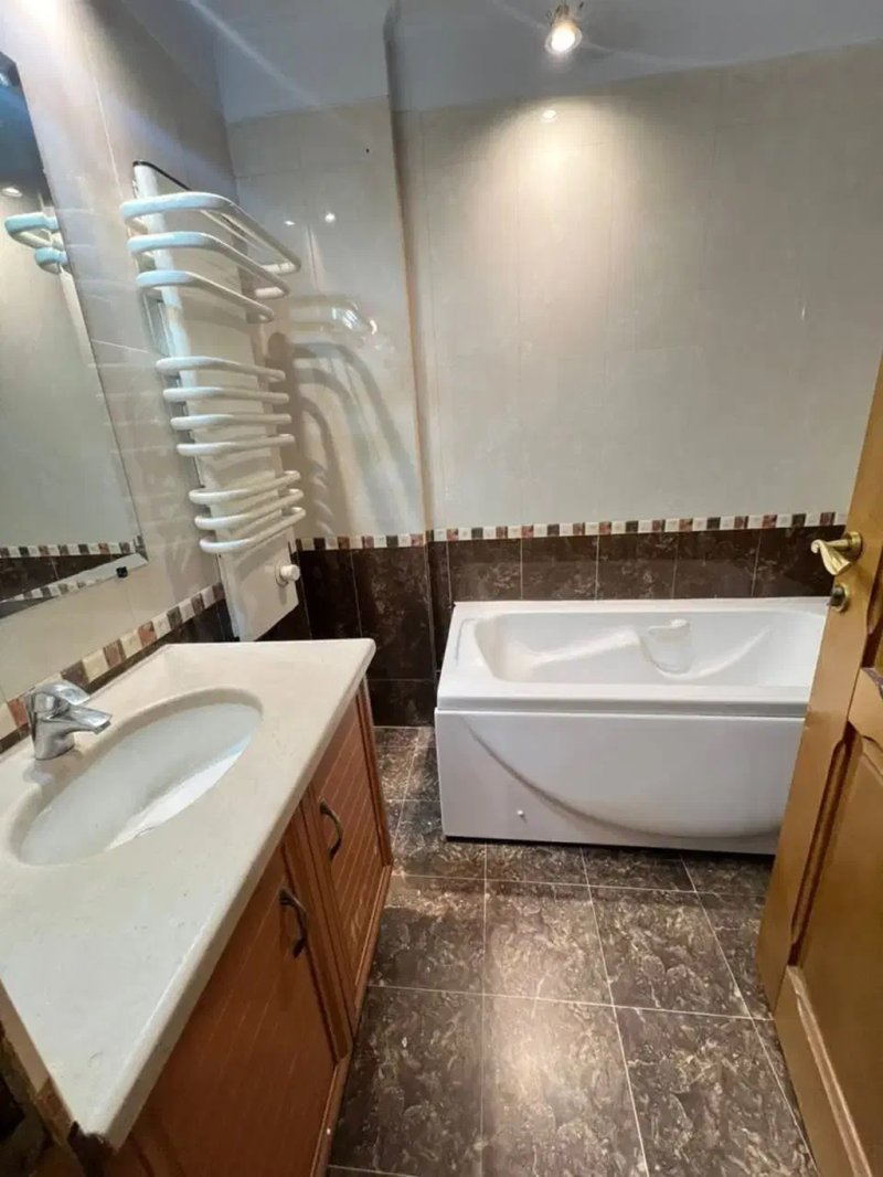 آپارتمان 150 متری سه خوابه در ولنجک تهران13632922948