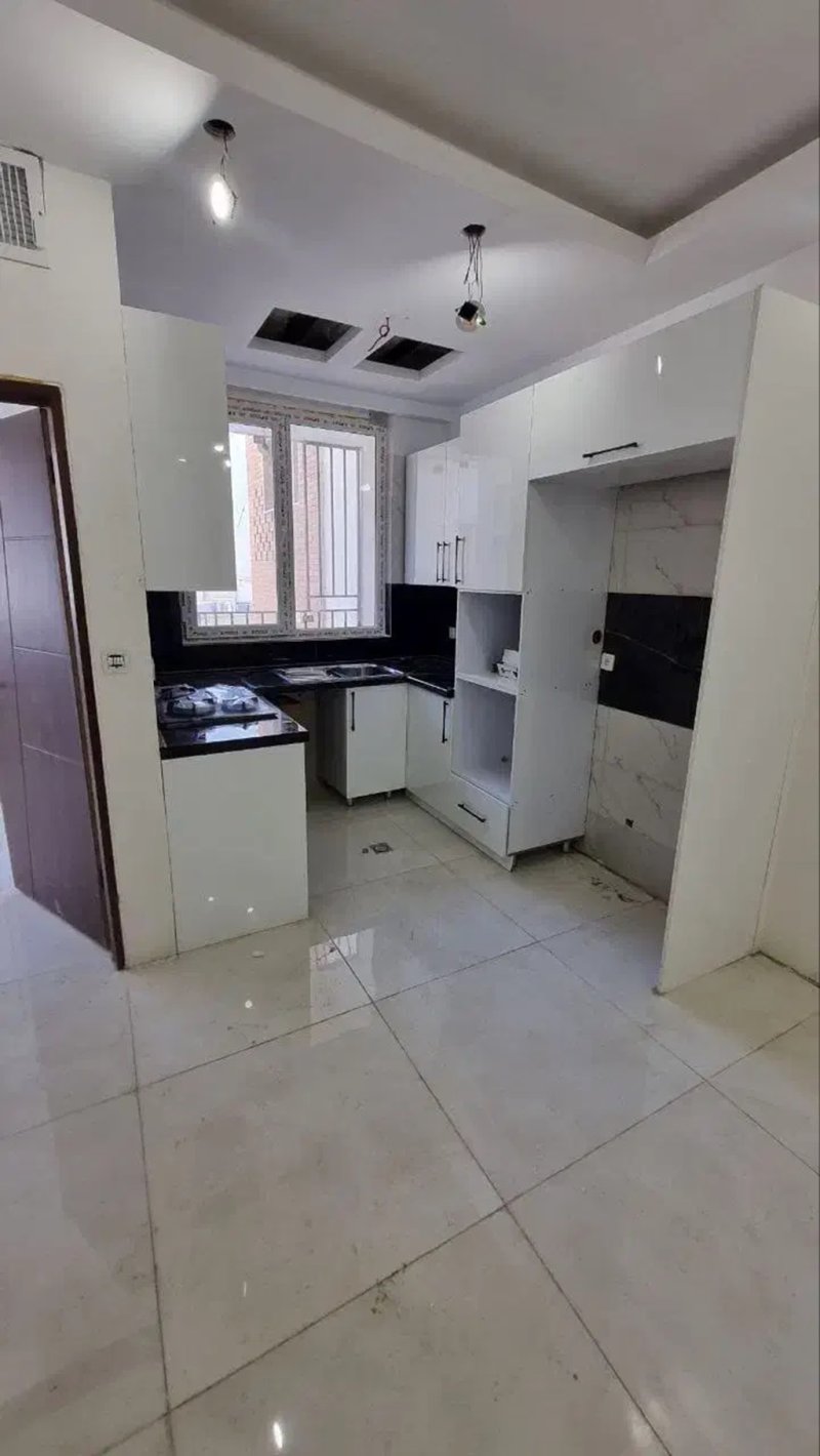 آپارتمان 40 متری یک خوابه در عباس‌آباد تهران13643823353