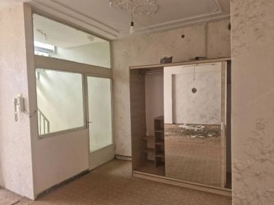 خانه 104 متری یک خوابه در شیخ طوسی غربی اصفهان