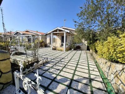 ویلا 200 متری دو خوابه در دهکده ساحلی بندرانزلی