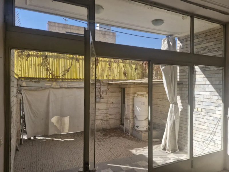 خانه 104 متری یک خوابه در شیخ طوسی غربی اصفهان13635323083