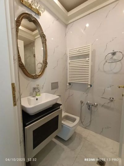 آپارتمان 100 متری دو خوابه در ولنجک تهران