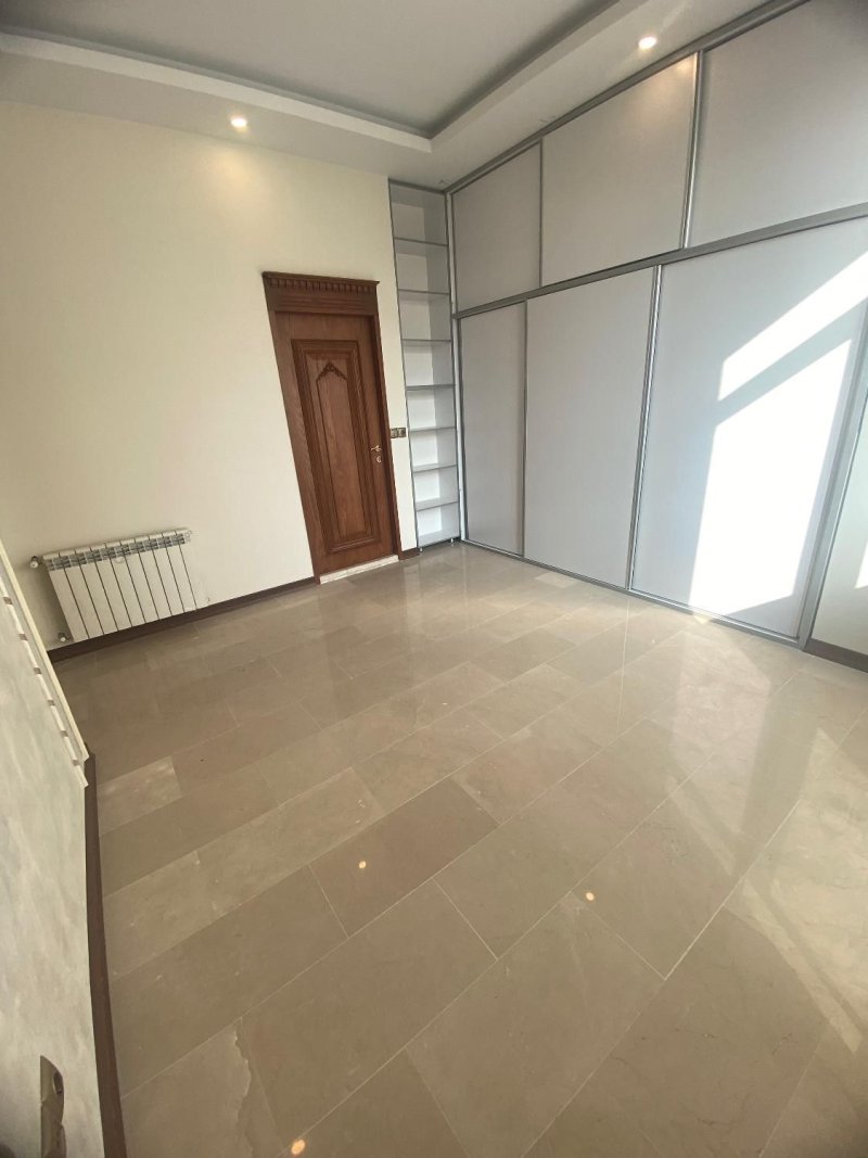 آپارتمان 154 متری سه خوابه در ستارخان تهران13638323185